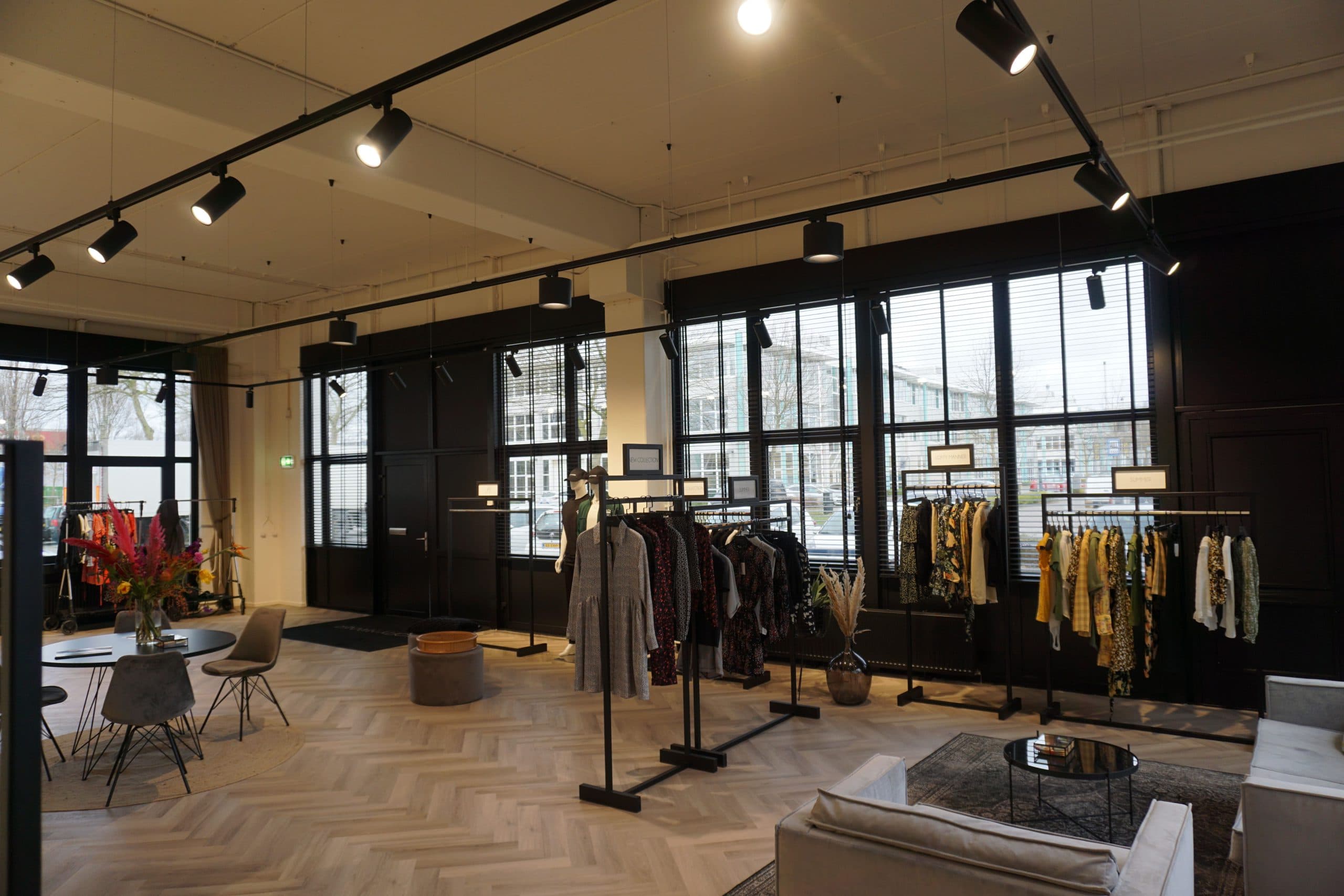 Lofty Manner – Amsterdam